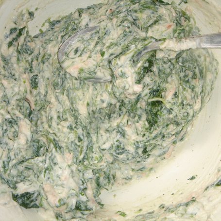 Krok 3 - Muszle faszerowane łososiem, mascarpone i szpinakiem foto