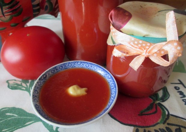 Fotografia przedstawiająca Musztarda pomidorowa