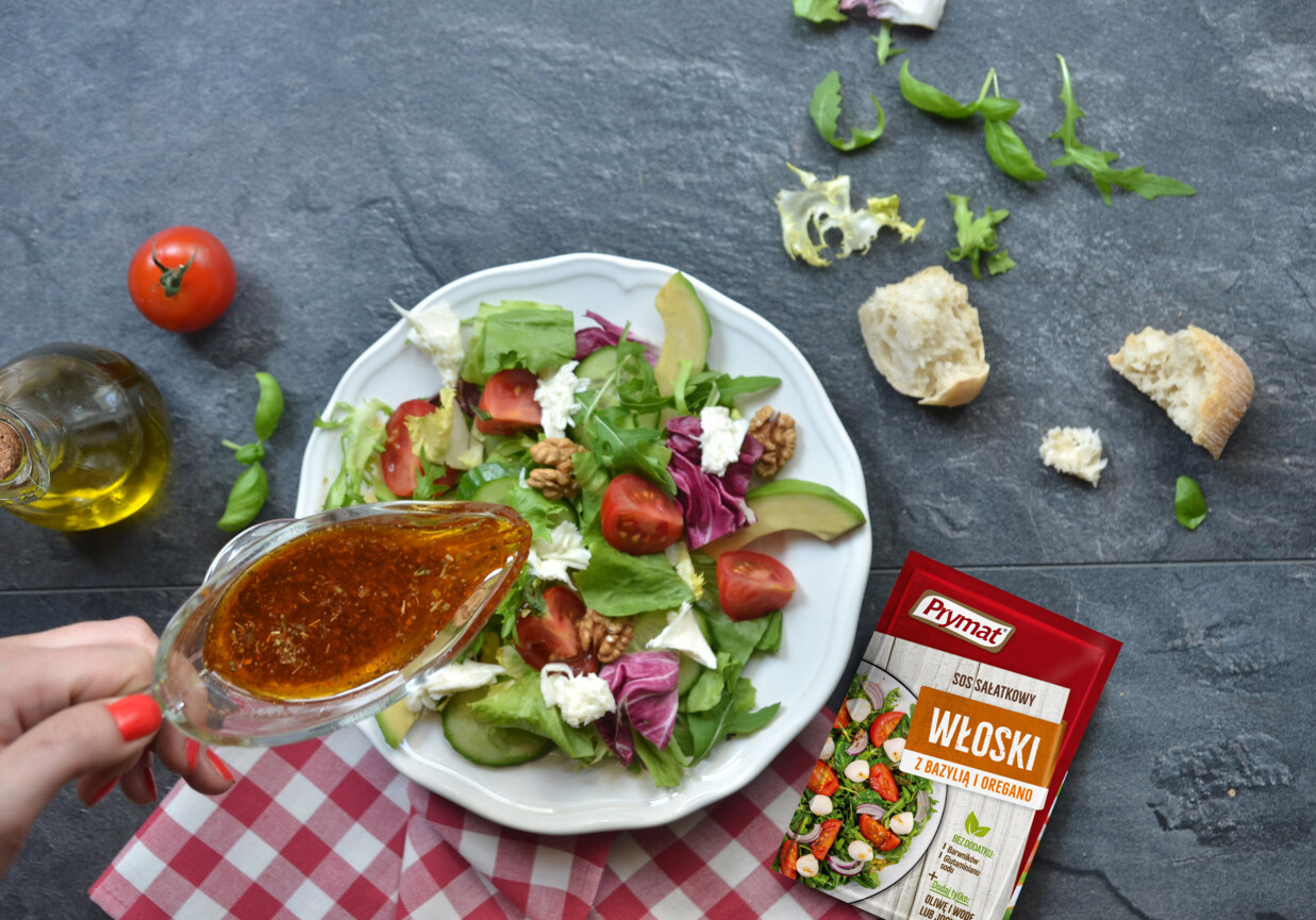 Na diecie: Sałatka Toscana z awokado foto