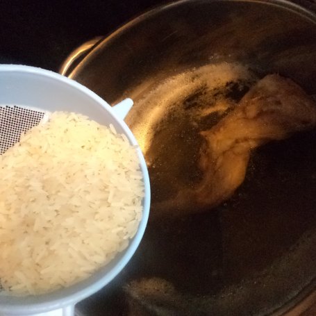 Krok 2 - Na króliku gotowana -zupka ryżowa z fasolką i marchewką :) foto