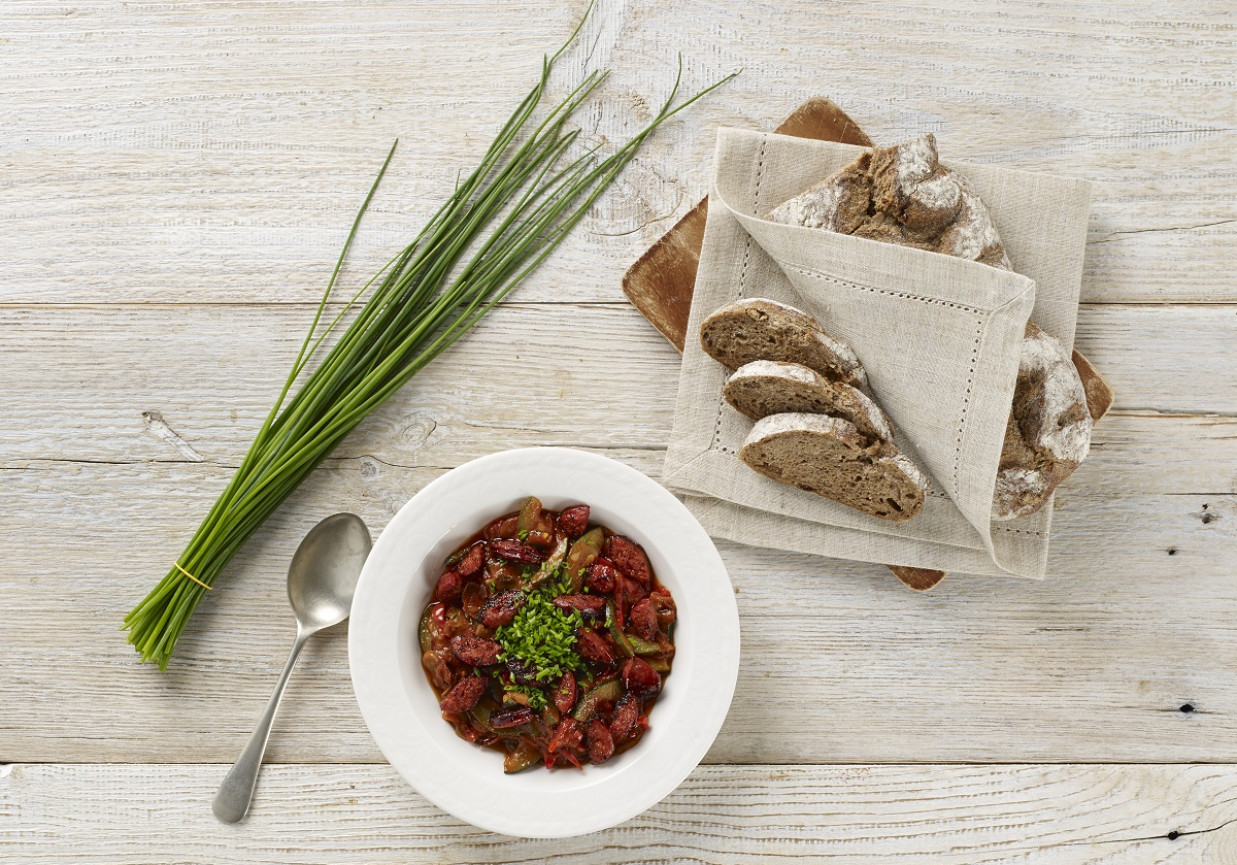 Na ostro: Pikantne leczo z chorizo foto