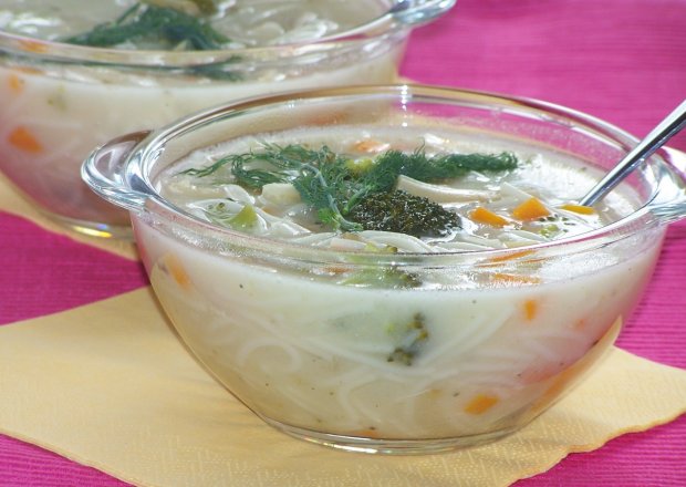 Fotografia przedstawiająca Na specjalne zamówienie, czyli zupa gęsta, że łyżka stoi :)