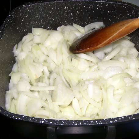 Krok 1 - na szybko pizza na cieście francuskim... foto