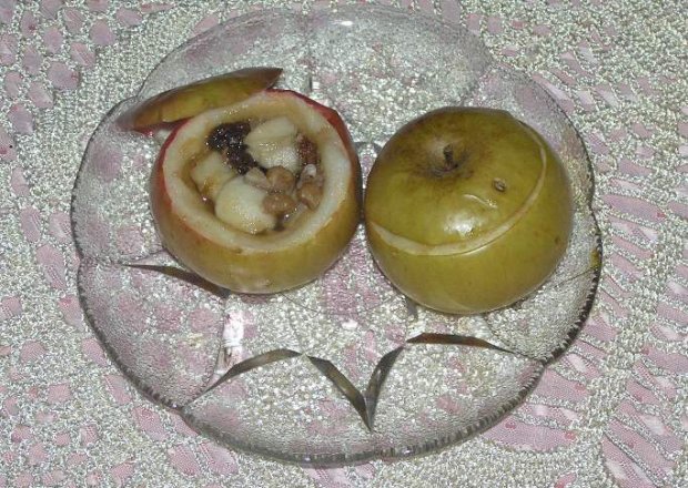 Fotografia przedstawiająca Nadziewane jabłka