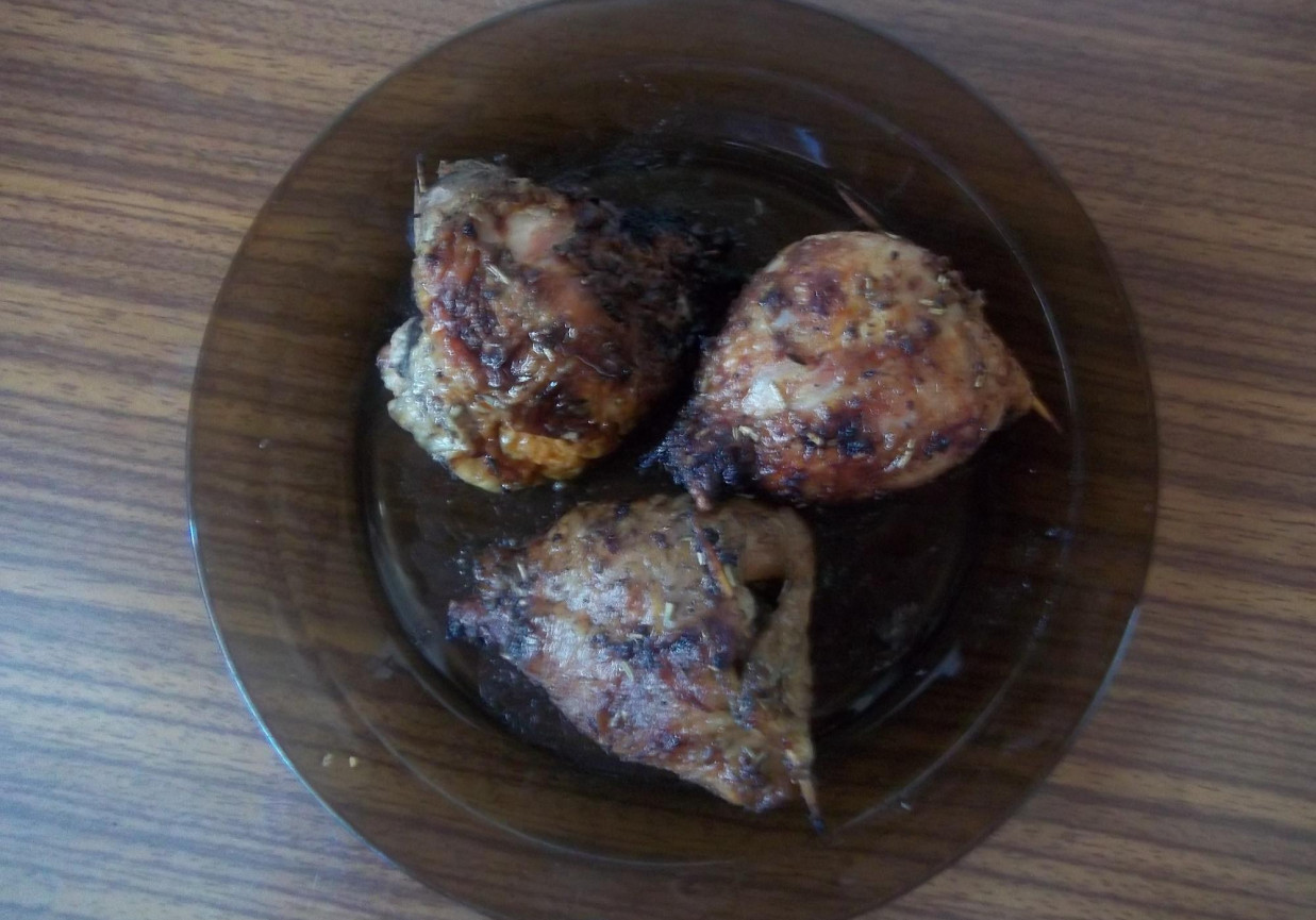 Nadziewane pałki z kurczaka na grilla foto