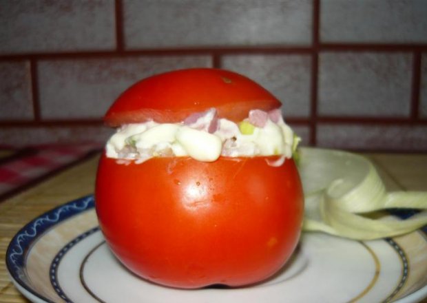 Fotografia przedstawiająca Nadziewane pomidory