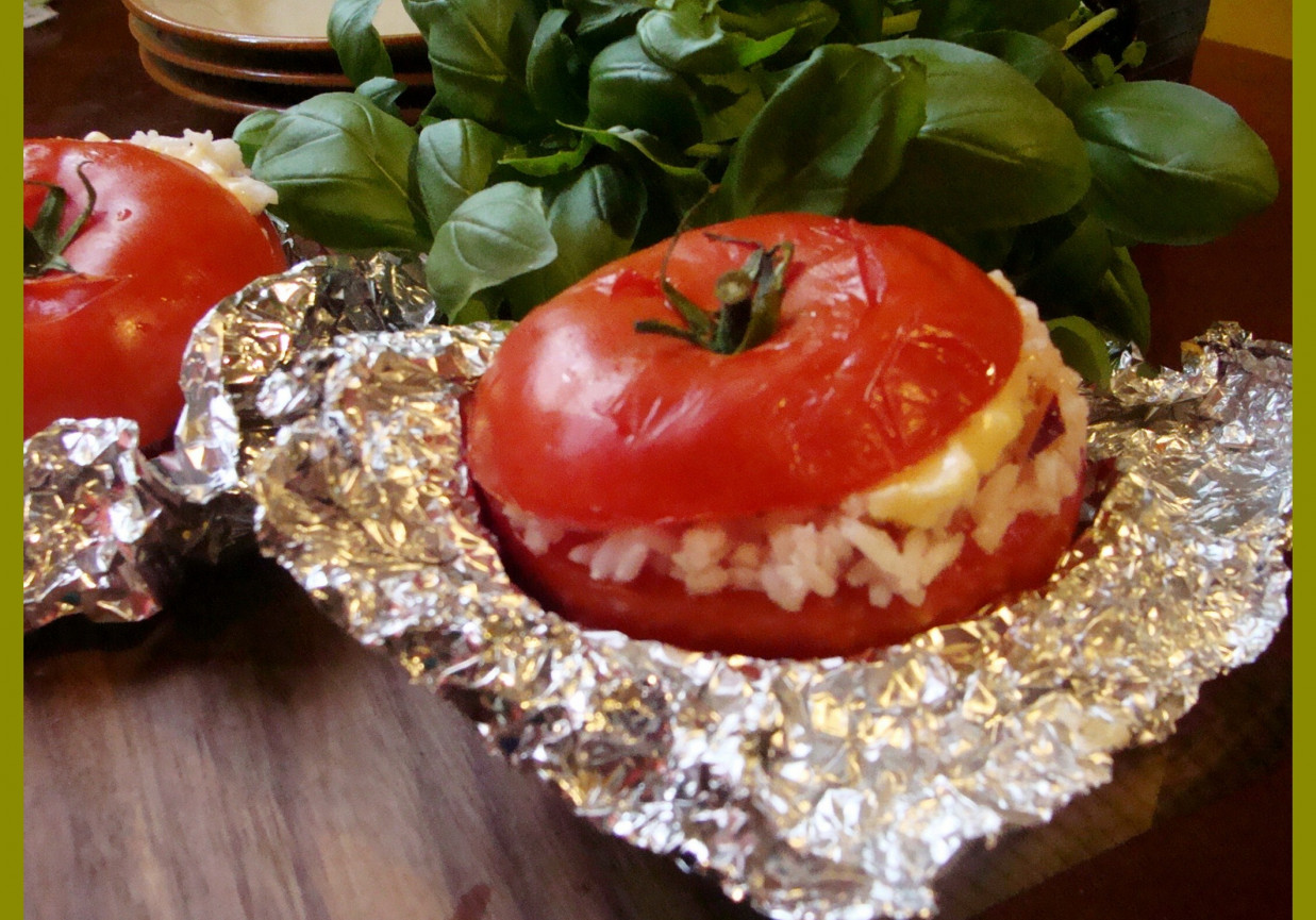 Nadziewane pomidory foto