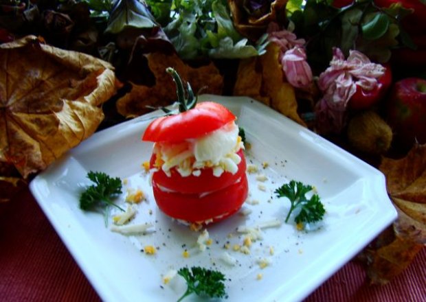 Fotografia przedstawiająca Nadziewany pomidorek
