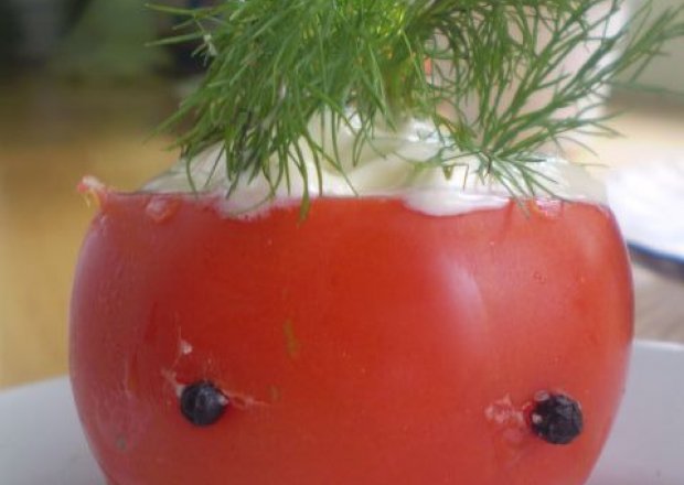 Fotografia przedstawiająca Nadziewany pomidorek