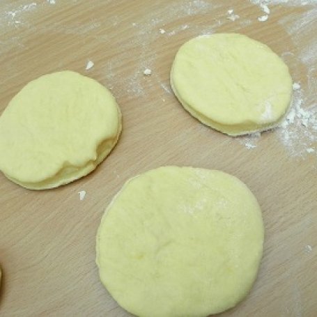 Krok 3 - Najlepsze pączki z marmoladą foto