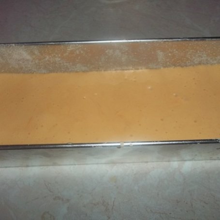 Krok 3 - Najzwyklejsze ciasto truskawkowe foto