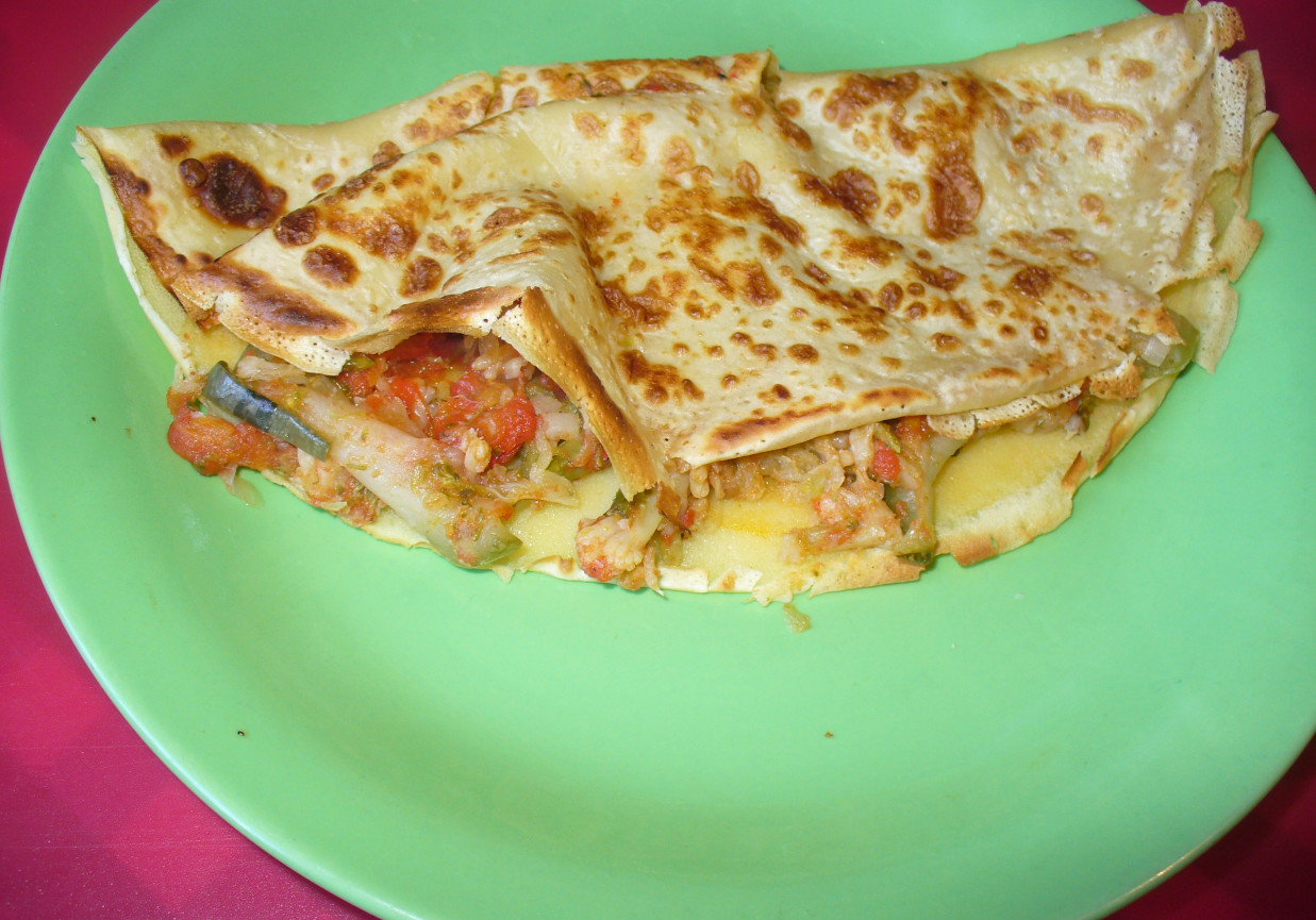 Naleśnik z kalafiorem , cukinią i brokułem  foto