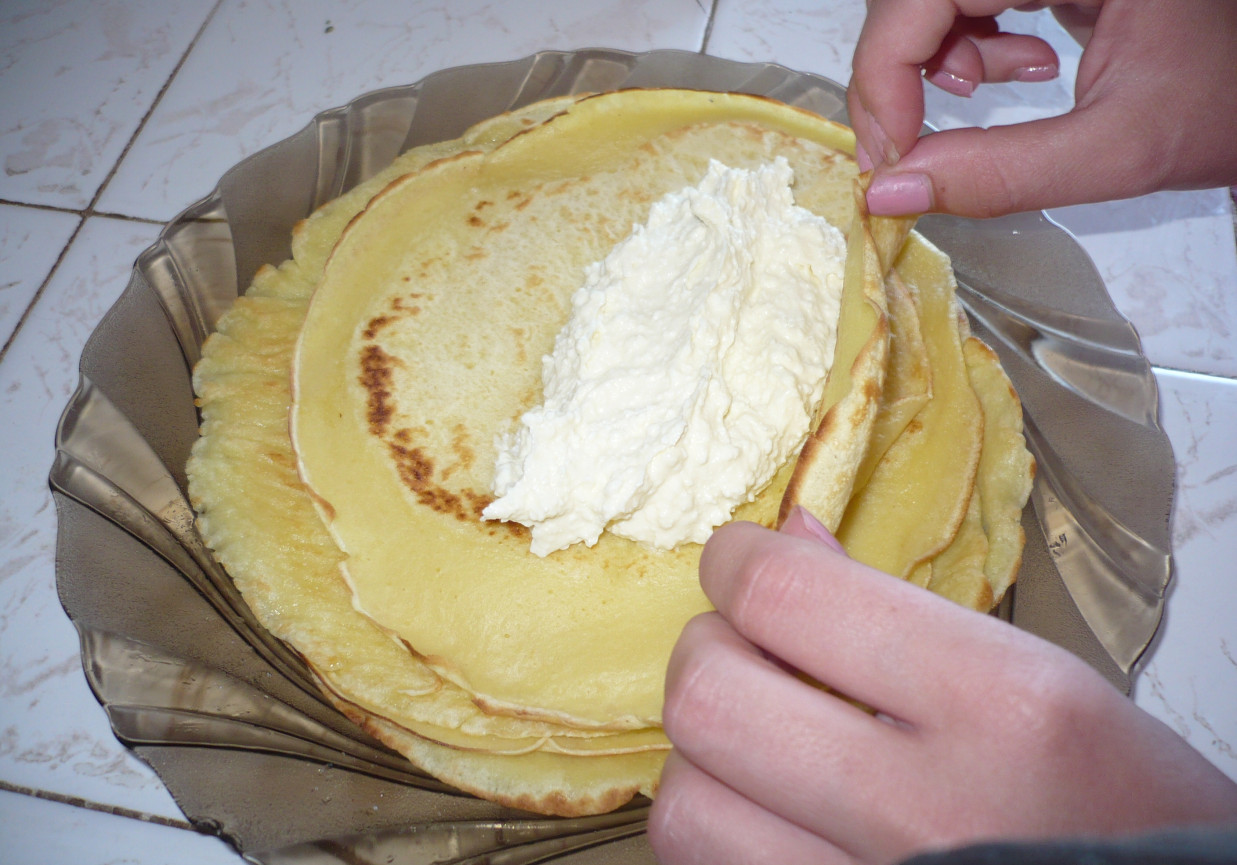 Naleśnik z serem białym foto