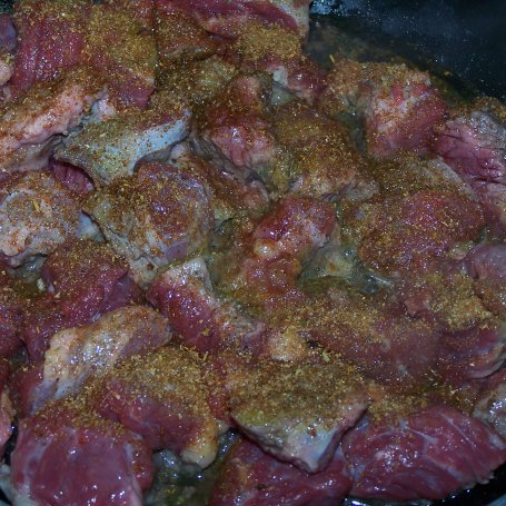 Krok 1 - Naleśniki curry z mięsem wołowym i szpinakiem foto