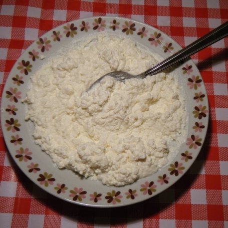 Krok 2 - Naleśniki cytrynowe nadziewane serem. foto