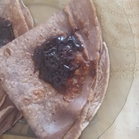 Krok 3 - Naleśniki kakaowe z powidłami śliwkowymi foto