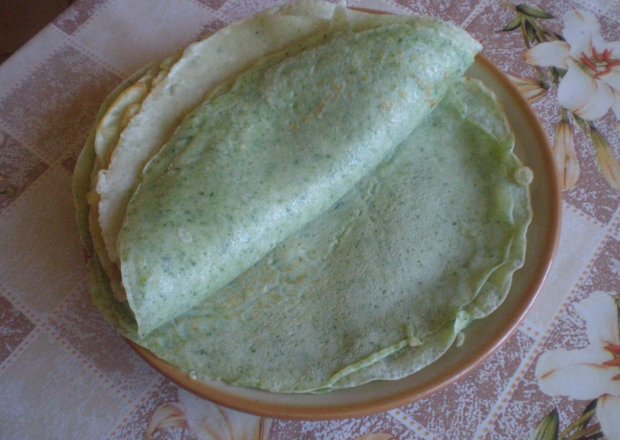 Fotografia przedstawiająca Naleśniki na zielono