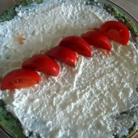 Krok 2 - Naleśniki szpinakowe z serem i pomidorkami foto