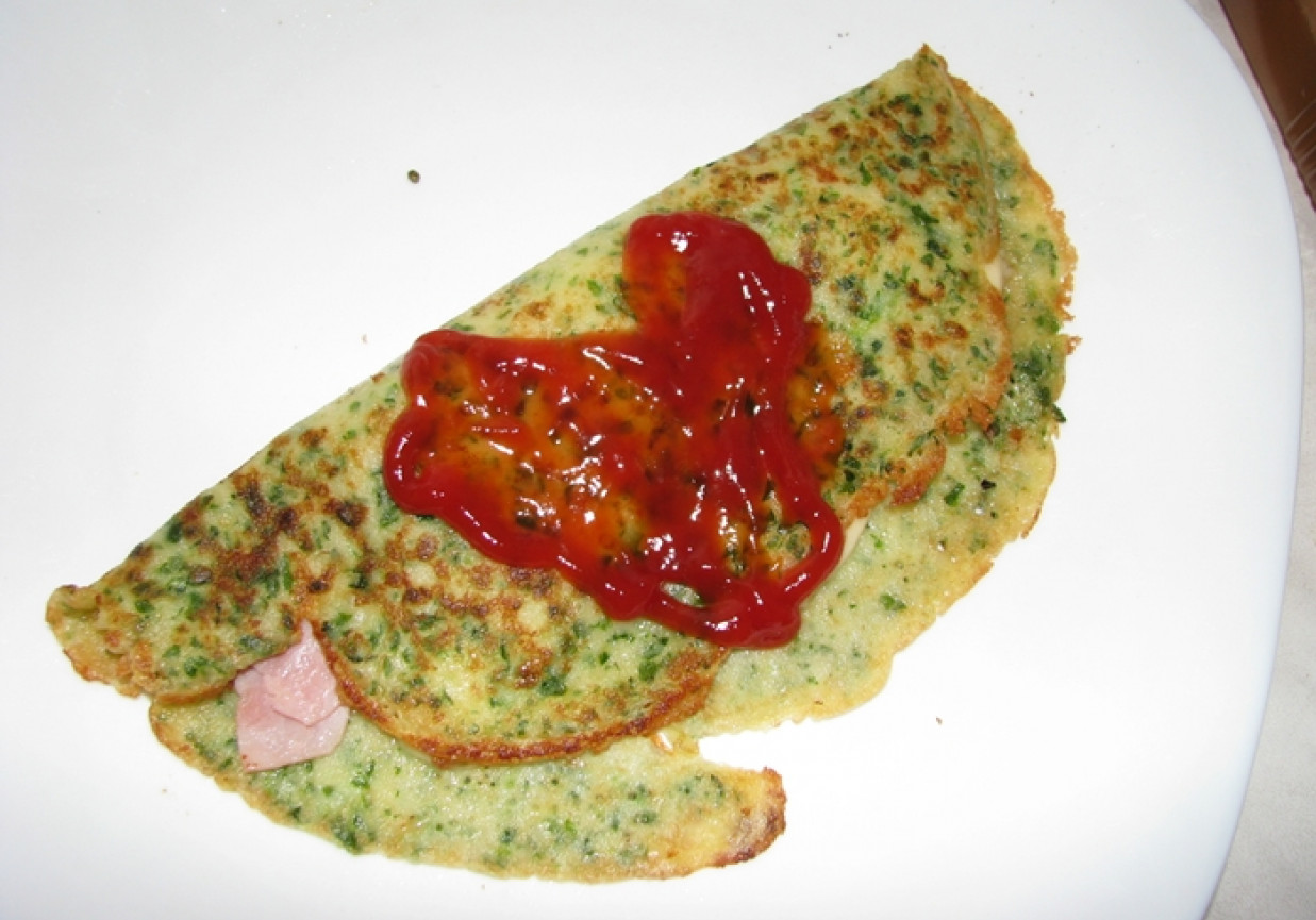 Naleśniki szpinakowe z serem i szynką foto