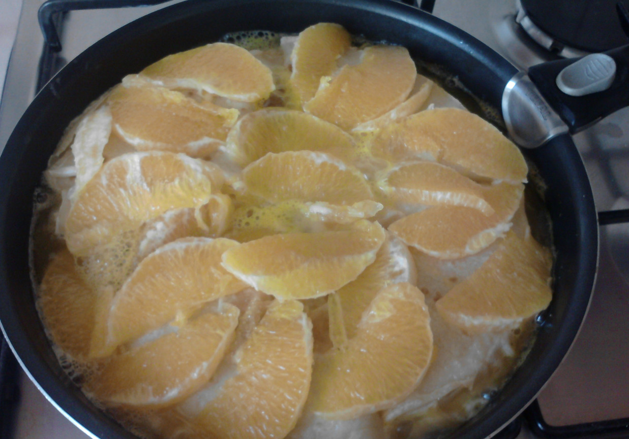 Naleśniki w soku pomarańczowym foto