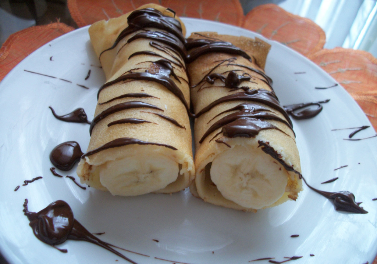 Naleśniki z bananem i czekoladą foto