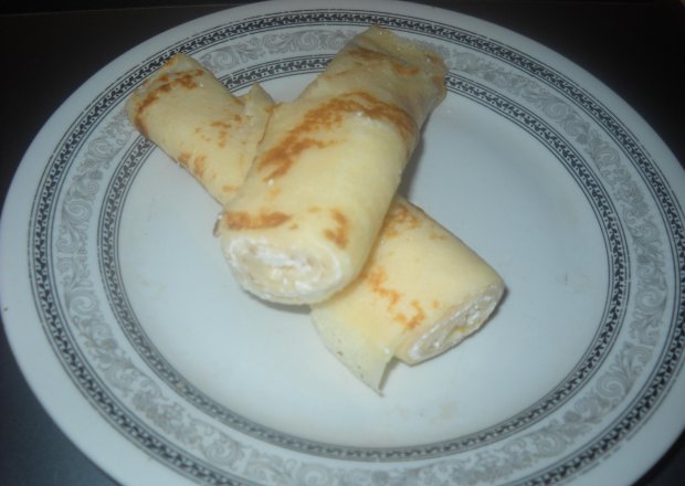 Fotografia przedstawiająca Naleśniki z białym serem