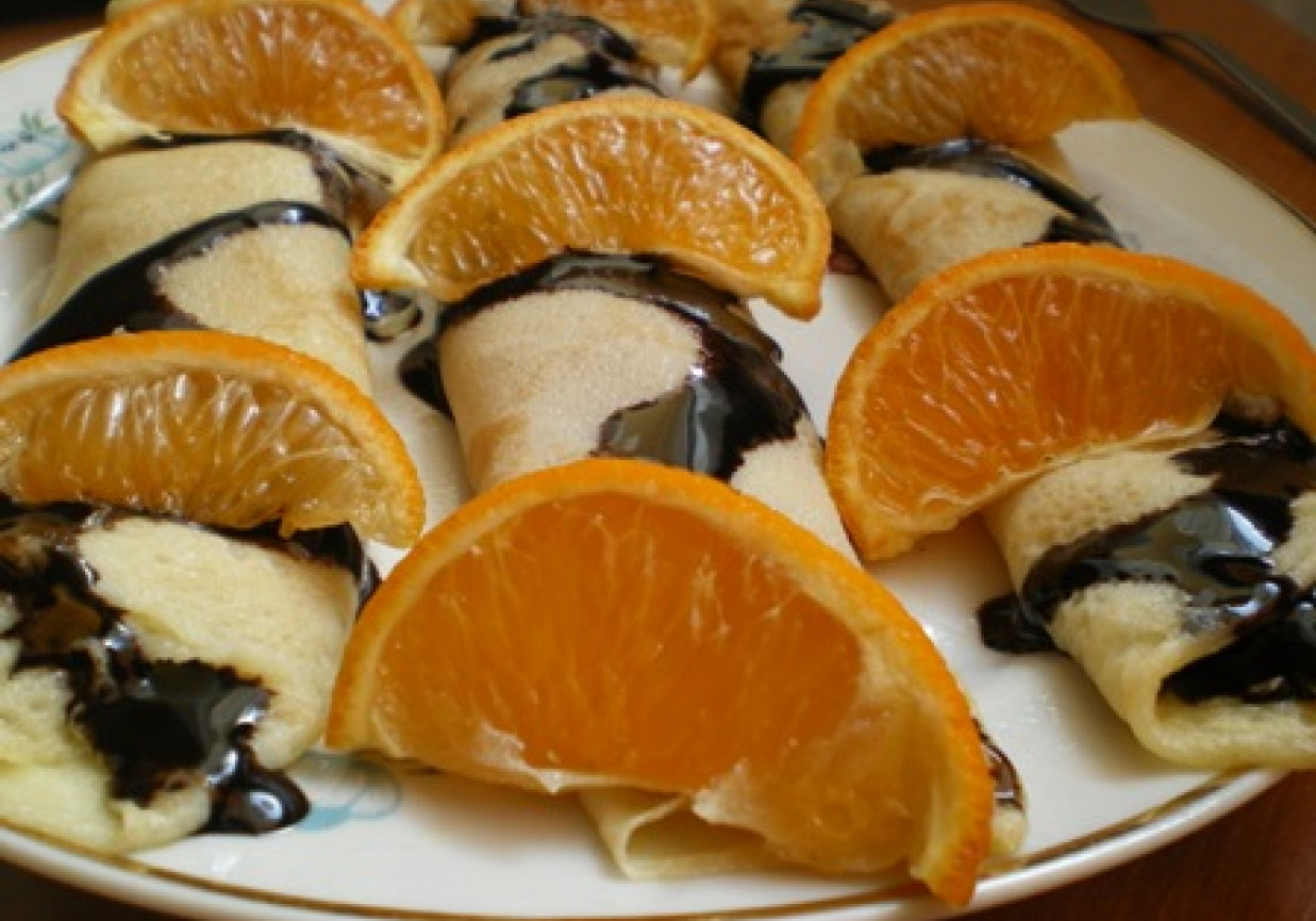 Naleśniki z czekoladą i pomarańczą foto