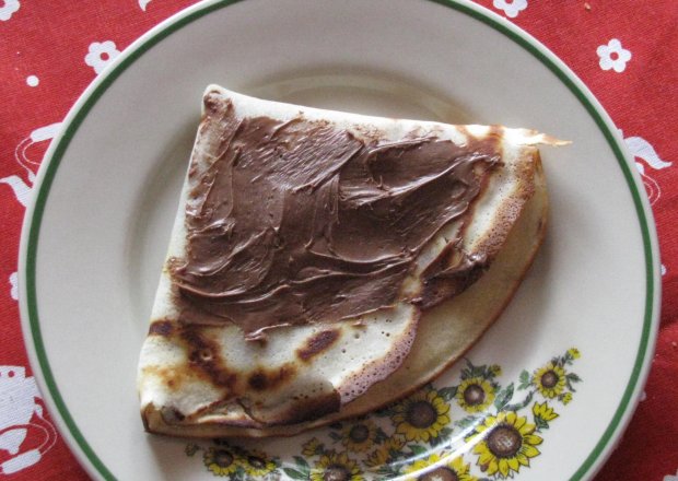 Fotografia przedstawiająca Naleśniki z czekoladą