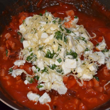 Krok 4 - Naleśniki z farszem serowo-pomidorowym foto