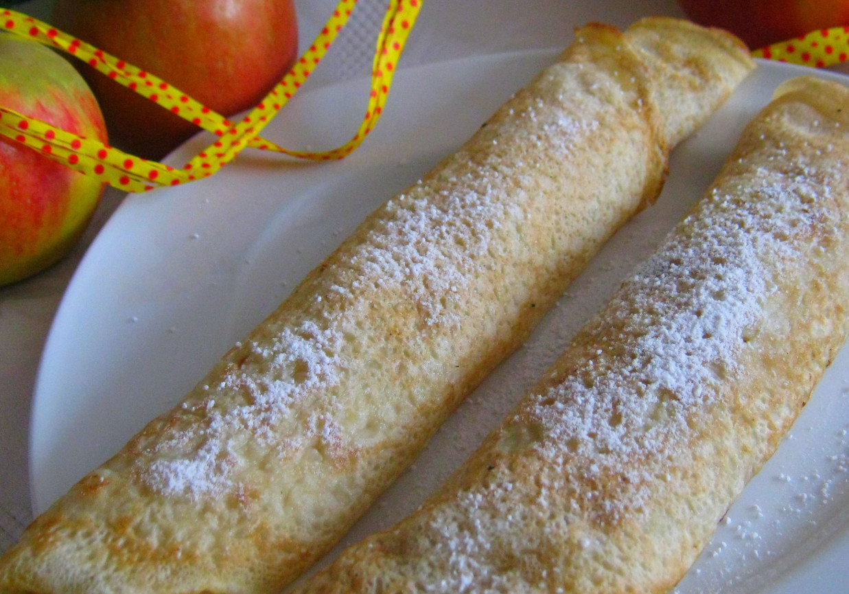 Naleśniki z jabłkami foto