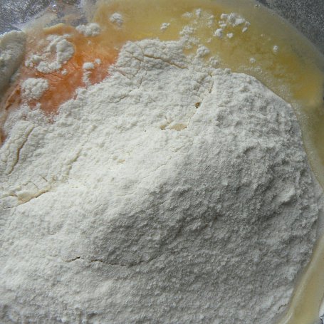 Krok 1 - Naleśniki z jabłkami i jagodami foto