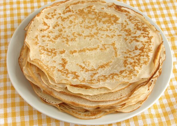 Fotografia przedstawiająca Naleśniki z mąki pełnoziarnistej