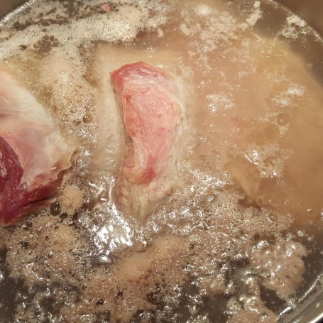 Krok 1 - Naleśniki z mięsem, cebulą i kapustą foto