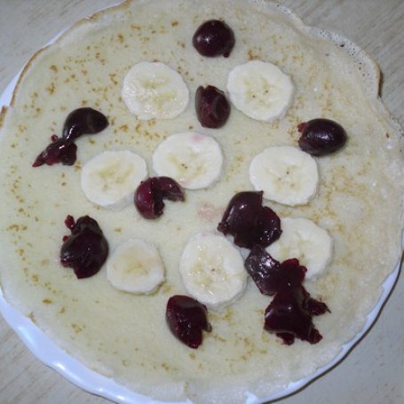 Krok 2 - Naleśniki z owocami foto
