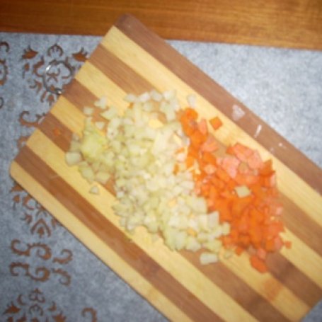 Krok 2 - naleśniki z ryżem, warzywami i mięsem foto
