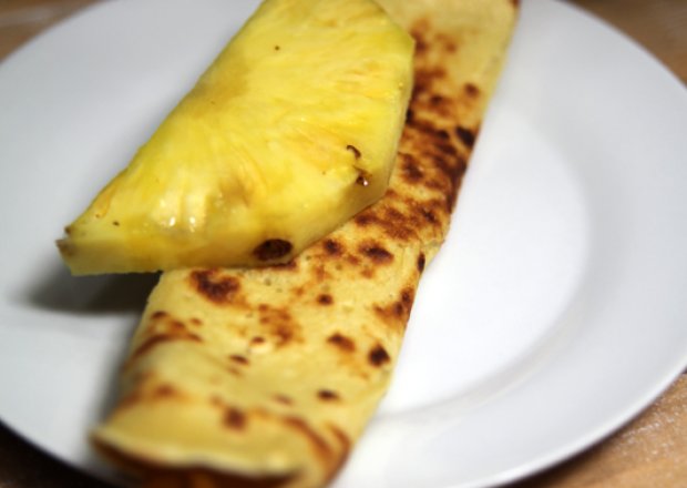 Fotografia przedstawiająca Nalesniki z serem ananasowym