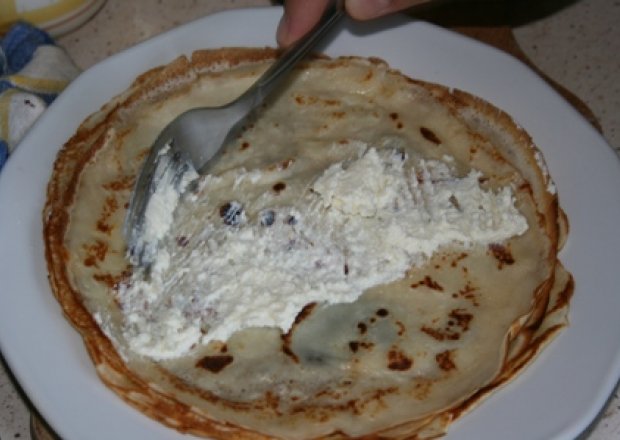 Fotografia przedstawiająca Nalęśniki z serem białym