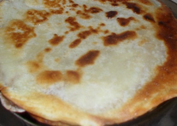 Fotografia przedstawiająca Naleśniki z serem na ostro
