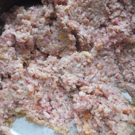 Krok 1 - Naleśniki zapiekane z farszem mięsnym i mozzarellą w sosie śmietanowo-pomidorowym foto