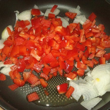Krok 1 - Naleśnikowe cannelloni z kurczakiem i warzywami foto