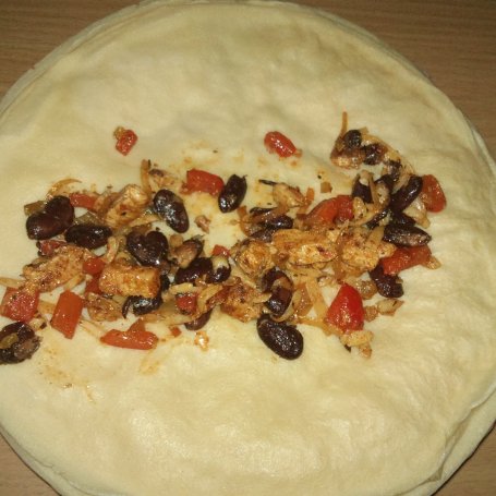 Krok 6 - Naleśnikowe cannelloni z kurczakiem i warzywami foto
