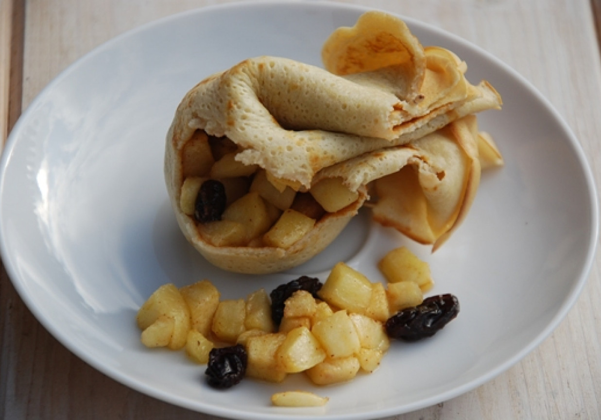 Naleśnikowe sakiewki z jabłkami foto