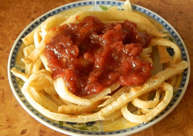 Fotografia przedstawiająca Naleśnikowe spaghetti