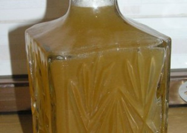 Fotografia przedstawiająca Nalewka winogronowa
