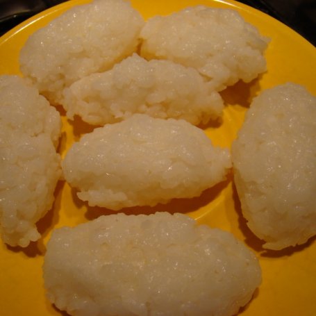 Krok 2 - Nigiri sushi foto