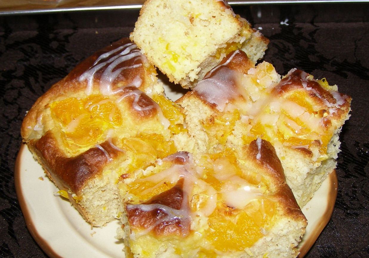 nocne ciasto drożdżowe smaczne i łatwe z mandarynkami...  foto