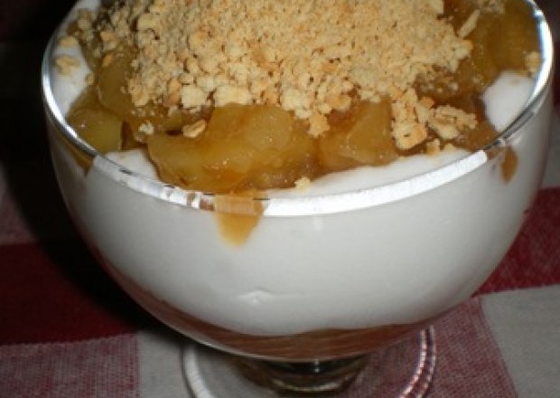 Fotografia przedstawiająca Norweski deser jabłkowy
