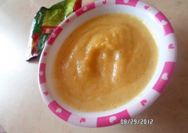 Fotografia przedstawiająca Obiad dla niemowlaka: Jarzynowa bezmięsna