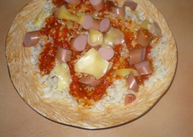 Fotografia przedstawiająca Obiad z sosem paprykowym