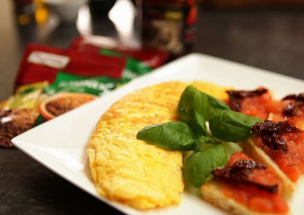 Odc. 31: Omlet francuski i tosty z pastą pomidorową foto